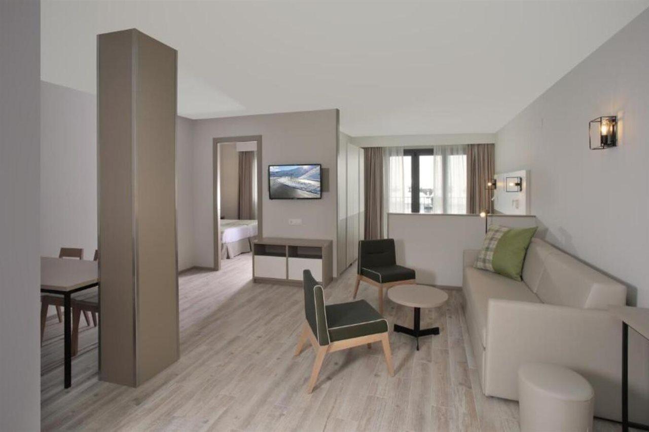 Apartamentos Caribou 帕斯底拉卡萨 外观 照片